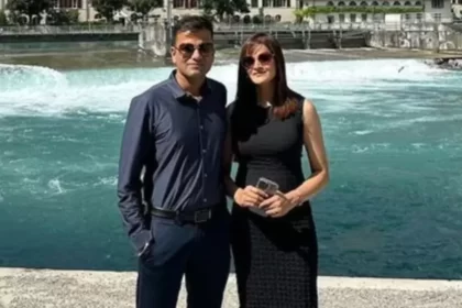 This pair of IAS IPS is roaming abroad