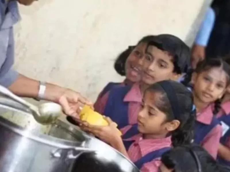 50 children fall ill after consuming mid-day meal in Delhi government school