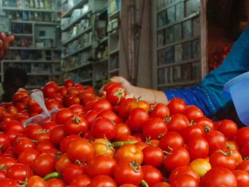Tomato has become Rs 30 in the vegetable market