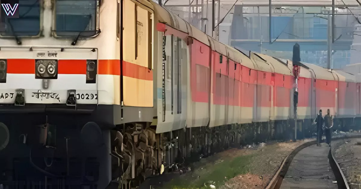 Travel from Lucknow to Sitapur via Lakhimpur to Delhi soon