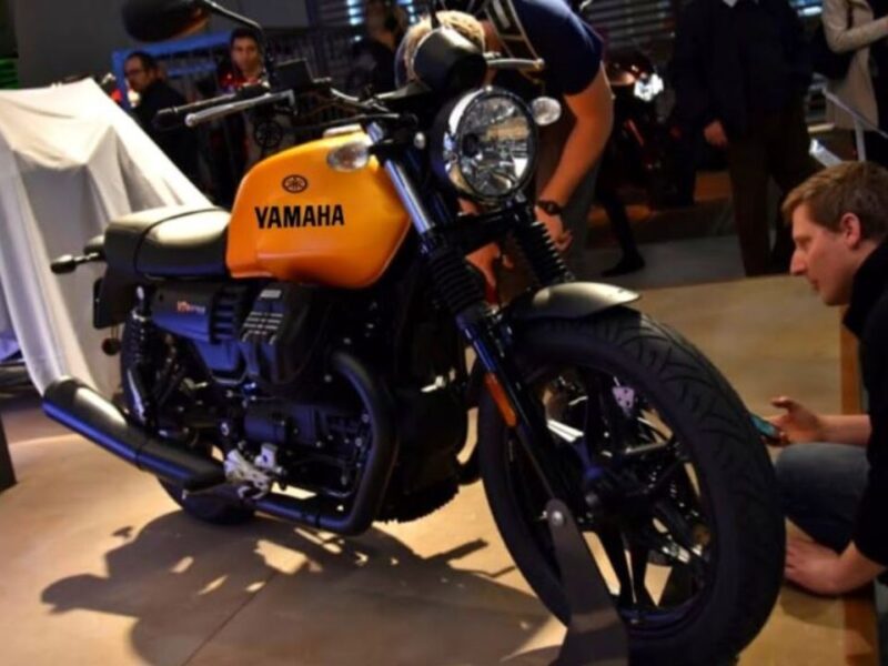 Royal Enfield का खेल खत्म ! Yamaha की दमदार बाइक Yamaha RD350 ने रखा कदम, जाने दमदार फीचर