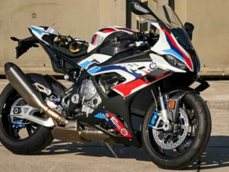 BMW M 1000 R launched in Indian market with great features for just Rs 33 lakh