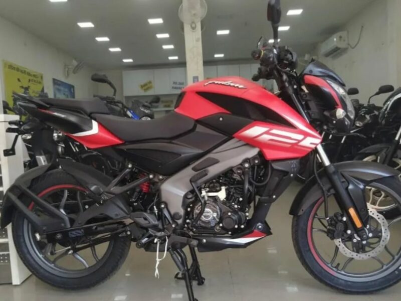 Bajaj Pulsar NS 125's cool bike to compete with Honda