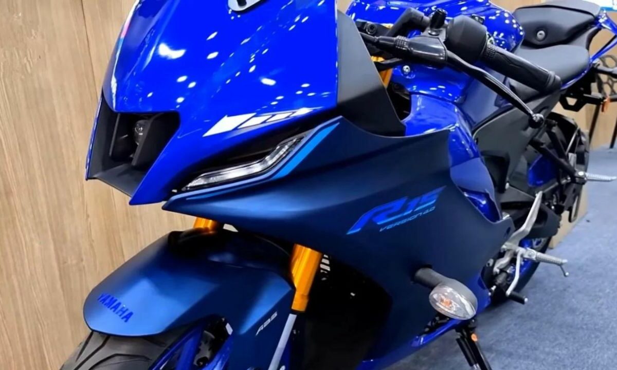 नवरात्रि का ऑफर ! अब ₹21,000 में Yamaha की स्पोर्ट्स बाइक, वो भी खास फीचर्स के साथ… जाने कीमत